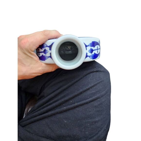 Bombay Moon Vase Ceramic Blue White Oriental Asian Made In China Collectible - Picture 3 of 4